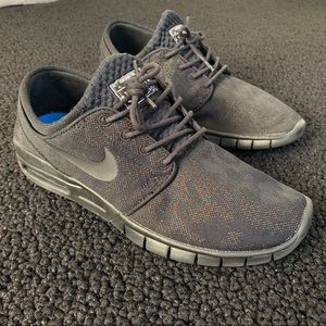 ✔️ Nike SB Janoski Air Max Premium PRM  807497 004